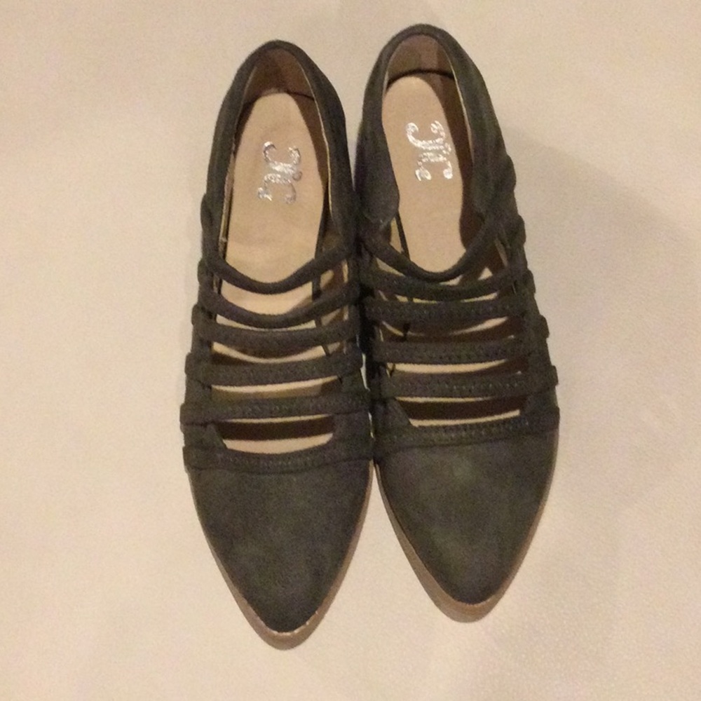 TC Loafers, size 8, Olive